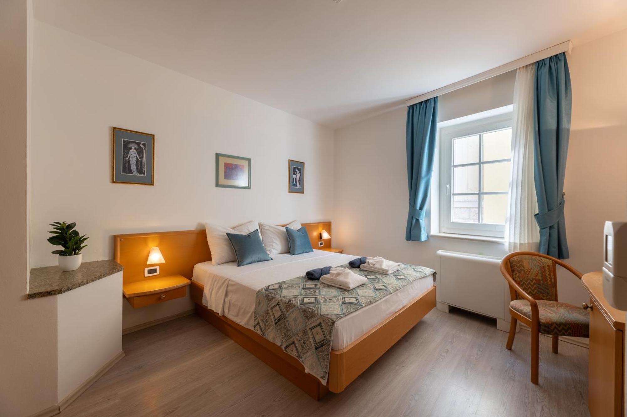 Villa Fontana Trogir Luaran gambar